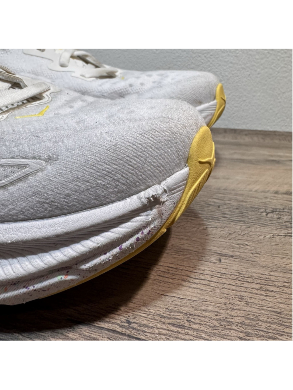 HOKA Clifton 9 Running Shoes White Yellow Athletic Sneakers Men’s Size 8D US - Picture 6 of 12